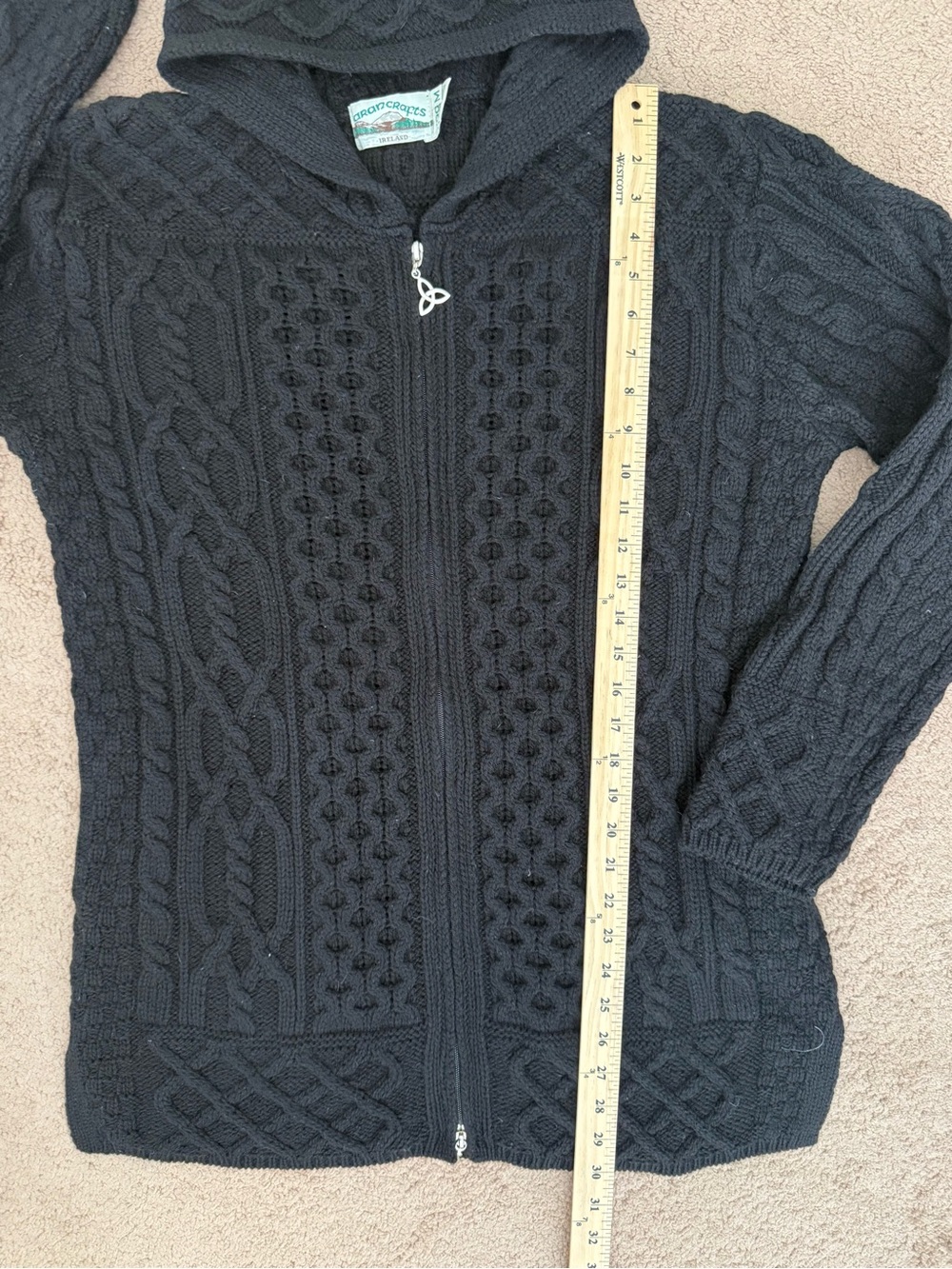 Aran Crafts Women’s Merino Wool Black Cable-Knit Zip Hoodie Cardigan - Picture 6 of 6